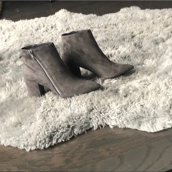 Gray Booties size 7.5 - Picture 4 of 4